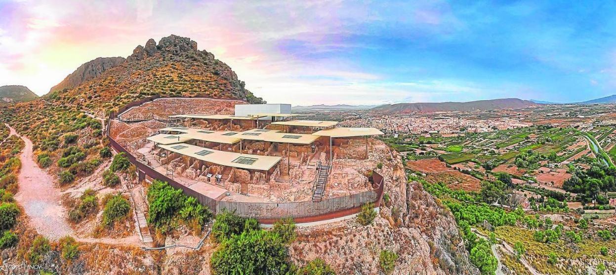 Atico Con Terraza Daire Cieza Dış mekan fotoğraf